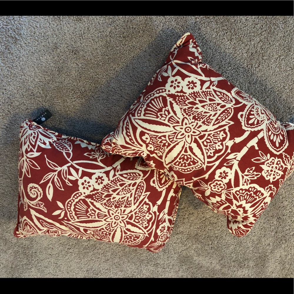 Throw pillows